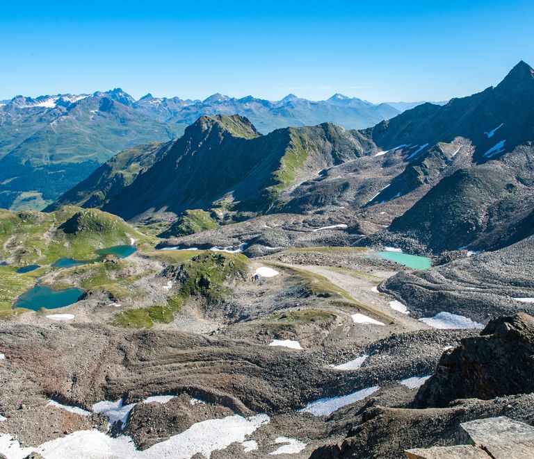 Die Seenplatte Macun im Schweizerischen Nationalpark Die Seenplatte Macun im Schweizerischen Nationalpark