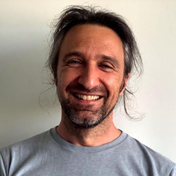 Prof. Stefan Salentinig (University of Fribourg) Prof. Stefan Salentinig (University of Fribourg)