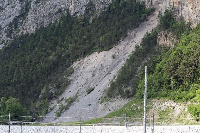 AlpTransit NEAT - Steinschlagspuren - Baustelle Erstfeld UR AlpTransit NEAT - Steinschlagspuren - Baustelle Erstfeld UR