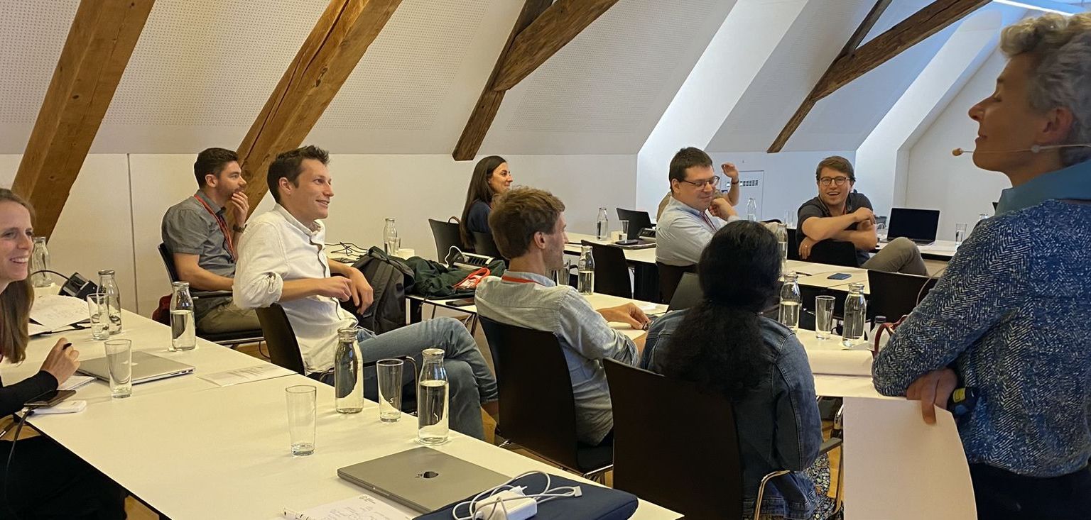 Astrid Mehr sums up the challenge facing young researchers: "There's never enough time for everything. Decisions are needed." How do I make these decisions that serve me the most? Astrid Mehr sums up the challenge facing young researchers: "There's never enough time for everything. Decisions are needed." How do I make these decisions that serve me the most?