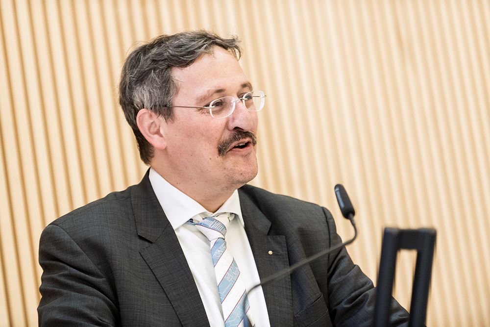 Michael Hengartner (Chemical Landmark 2016) Michael Hengartner (Chemical Landmark 2016)