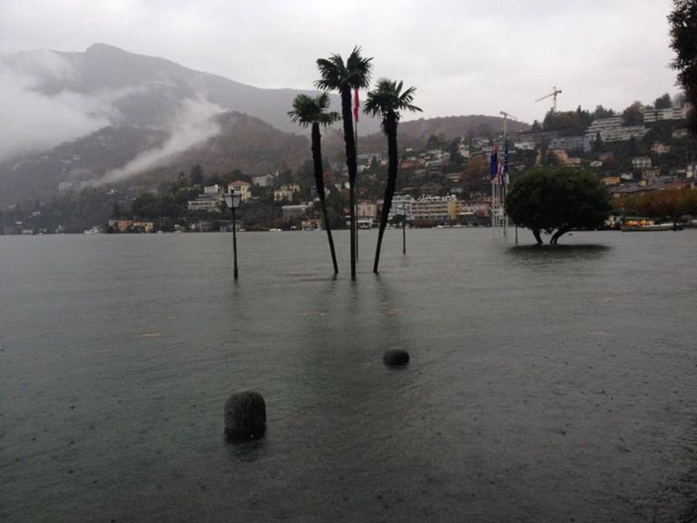 Hochwasser am Lago Maggiore am 15. November 2014. Hochwasser am Lago Maggiore am 15. November 2014.