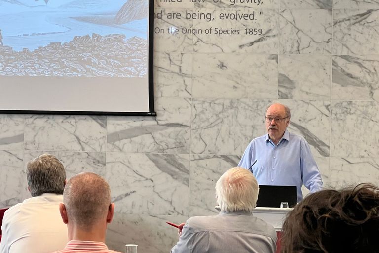 Prof. Sir Mark Walport, Vice President of the Royal Society, gives the plenary talk on pandemic preparedness on 16 June at the UK-Switzerland Bilateral International Meeting. Prof. Sir Mark Walport, Vice President of the Royal Society, gives the plenary talk on pandemic preparedness on 16 June at the UK-Switzerland Bilateral International Meeting.